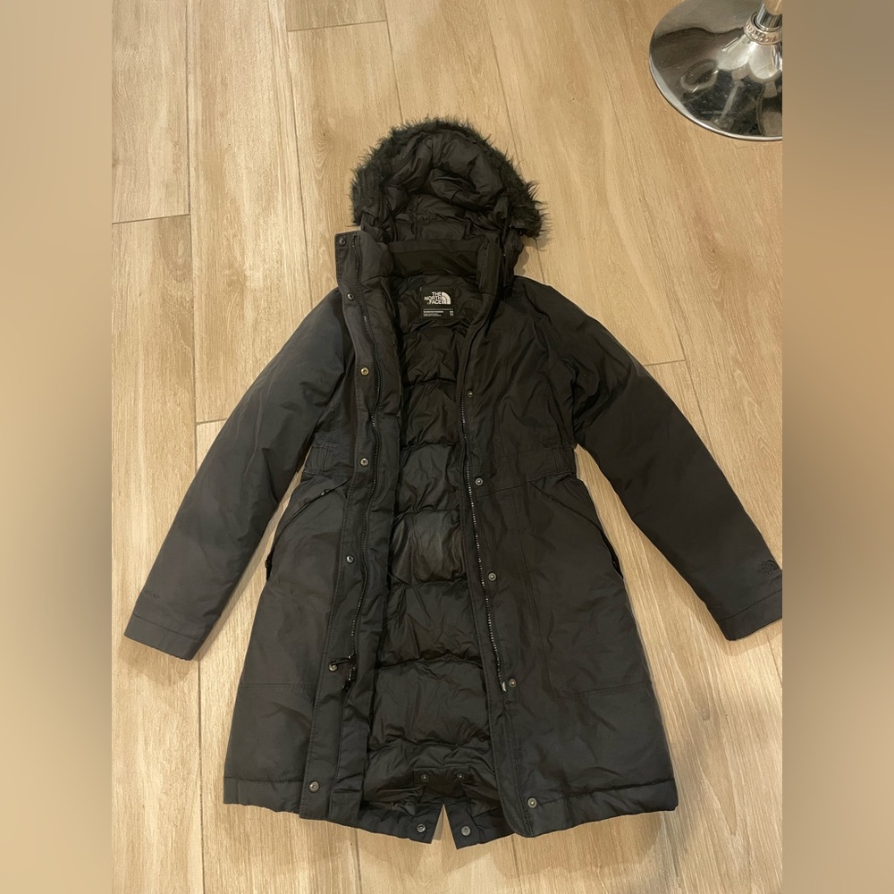 The North Face Women's Black Puffer Jacket